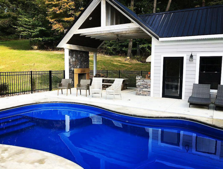 swimming-pool-contractor-in-Clinton County MI