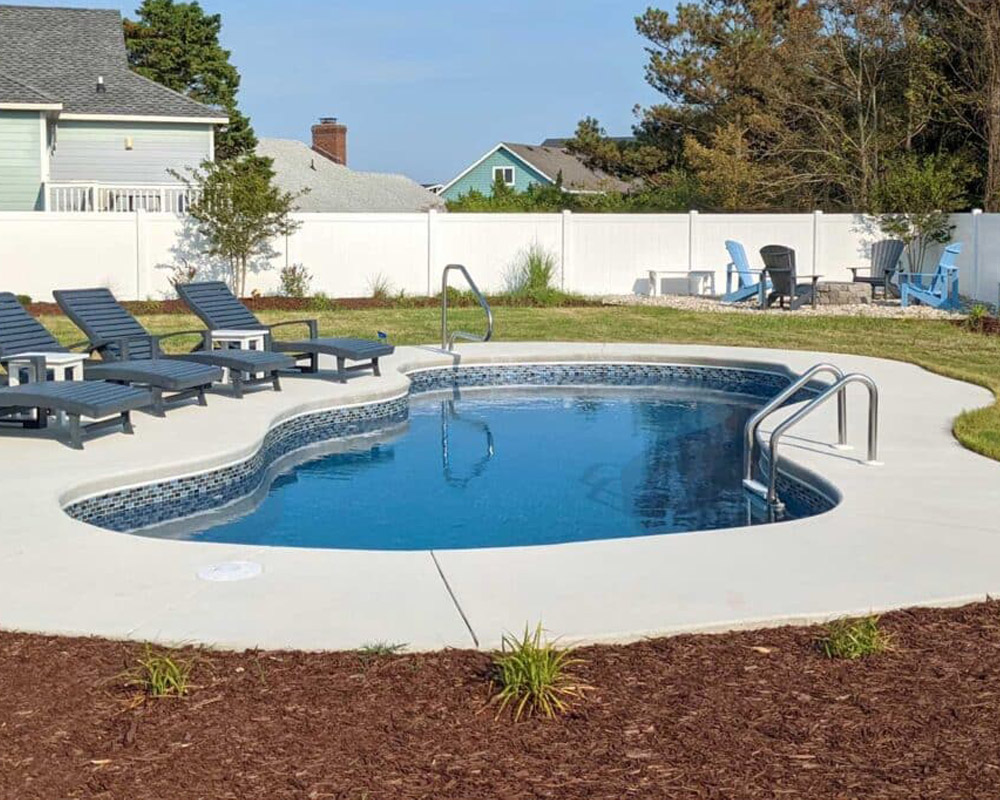 Bay Isle fiberglass pool builders and designers Goodrich MI